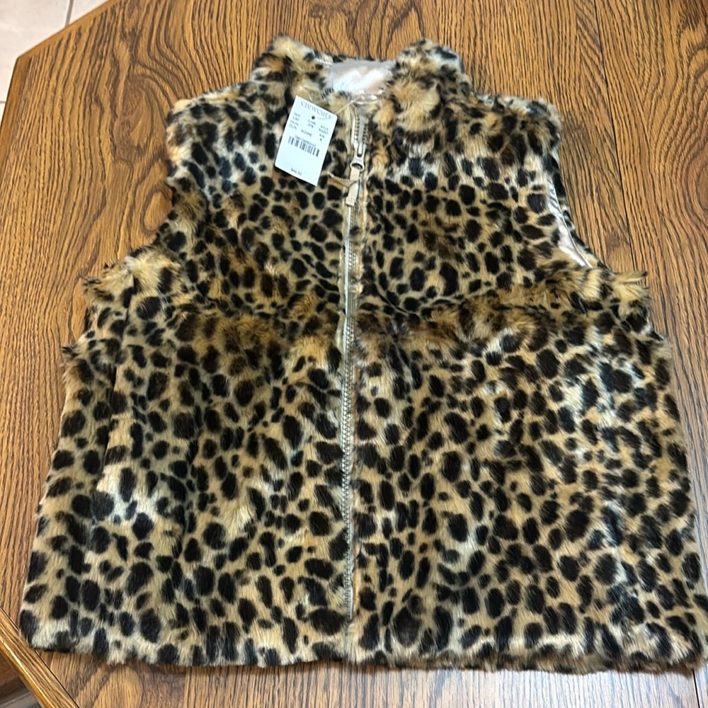 Crewcuts leopard print vest. Size:8(girls)